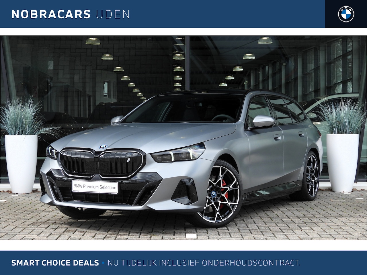 BMW i5 Touring - eDrive40 M Sport / Panoramadak / Trekhaak / Adaptief onderstel professional / Bowers & Wil - AutoWereld.nl
