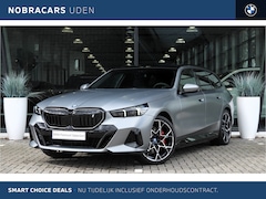 BMW i5 Touring - eDrive40 M Sport / Panoramadak / Trekhaak / Adaptief onderstel professional / Bowers & Wil