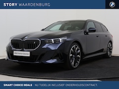 BMW i5 Touring - eDrive40 M Sport / Panoramadak / Trekhaak / Stoelventilatie / Bowers & Wilkins / M Sporton