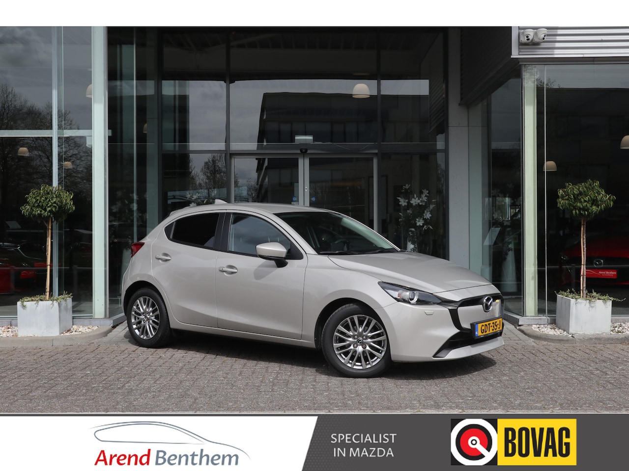 Mazda 2 - 1.5 e-SkyActiv-G 90 Exclusive-Line Demo LED / Clima / Camera / Cruise / LM-Velgen - AutoWereld.nl