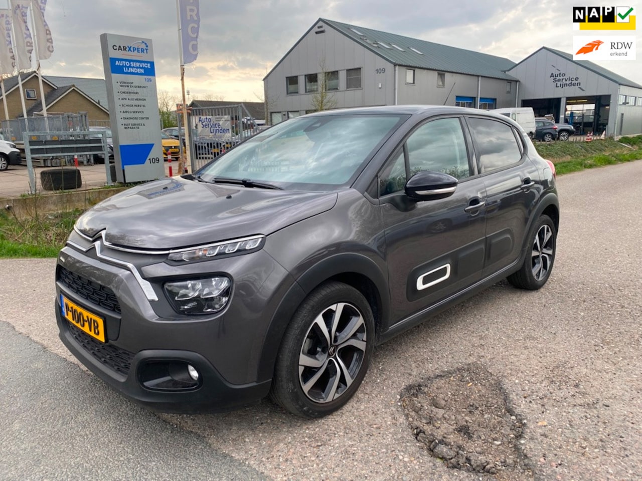 Citroën C3 - 1.2 PureTech Shine 1.2 PureTech Shine - AutoWereld.nl