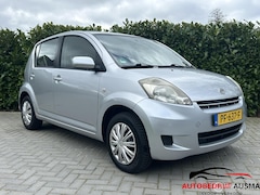 Daihatsu Sirion 2 - 1.0-12V Premium grijs 2007 APK 2027 Airco