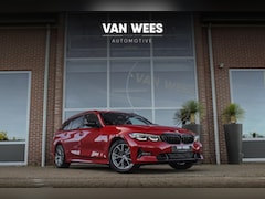 BMW 3-serie Touring - 318i Business Edition Plus | Sport Line | 2e eigenaar | NL auto | Shadow Line | HiFi audio