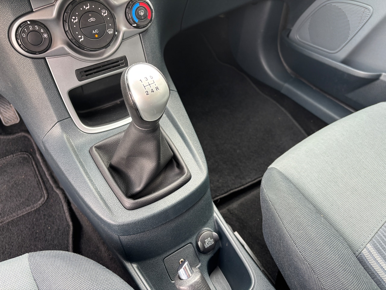 Ford Fiesta - 1.25 Limited | Org-NL auto. Lage km. Airco.