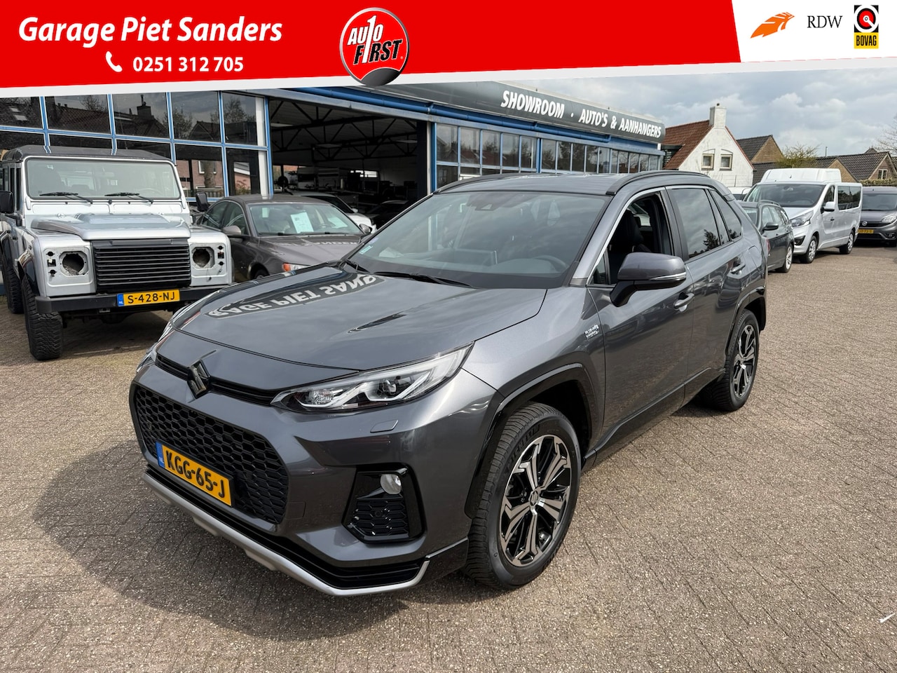 Suzuki Across - 2.5 Plug-in Hybrid I Stoel/stuur verw. I Afn. Trekhaak I Camera I adap. Cruise I - AutoWereld.nl