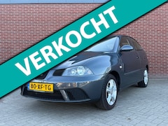 SEAT Ibiza - 1.4-16V Trendstyle / Nap / Airco / Cruise / Trekhaak