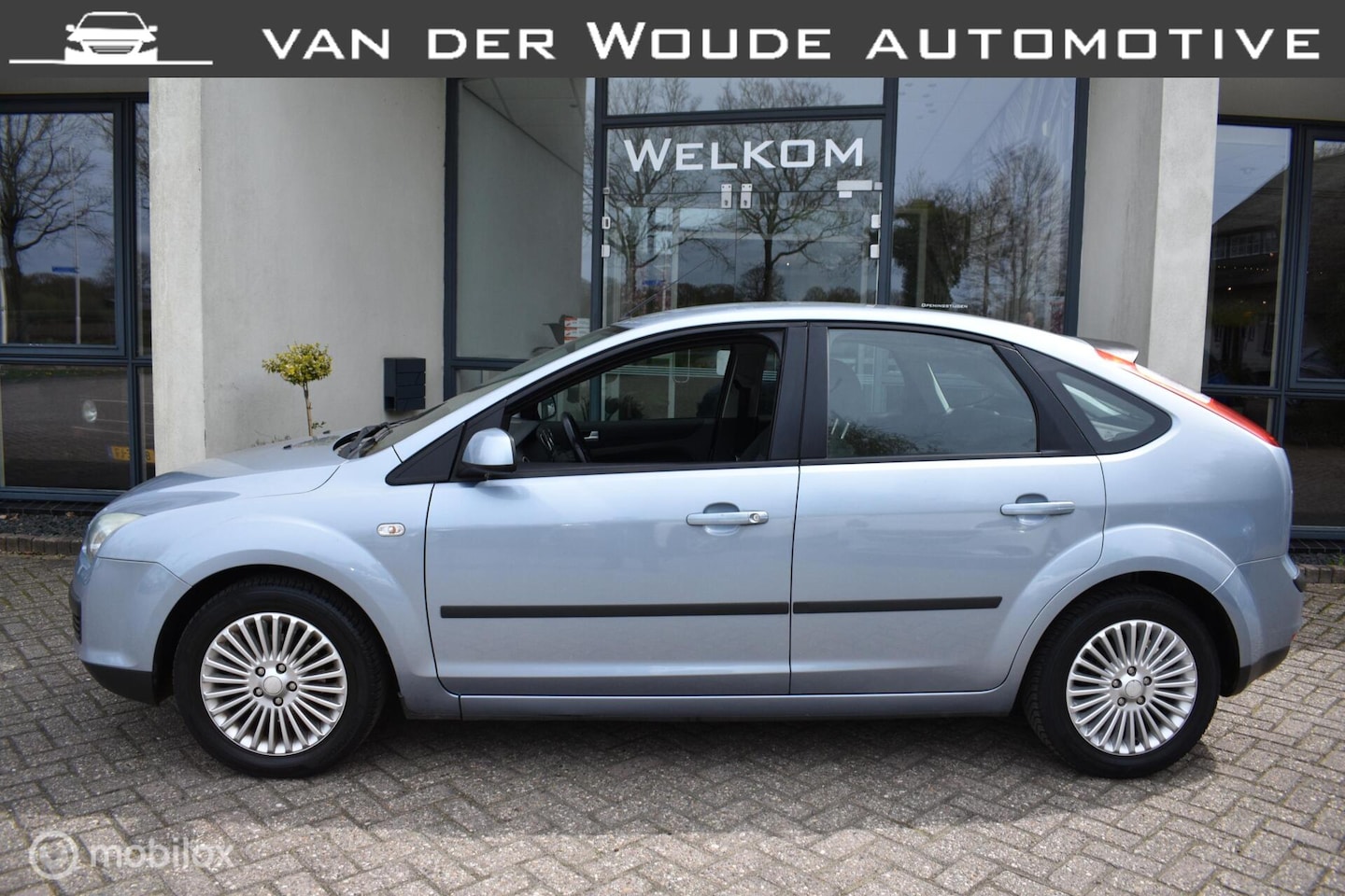 Ford Focus - 1.6-16V Ambiente 1.6-16V Ambiente 5DRS, '06 Airco|Cruise|T.Haak! - AutoWereld.nl
