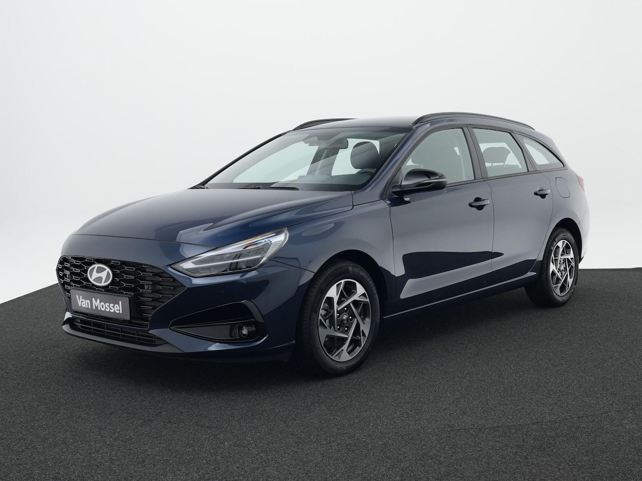 Hyundai i30 Wagon - 1.0 T-GDi MHEV Comfort | Navigatie | Parkeersensoren | Achteruitrijcamera | Climate Contro - AutoWereld.nl