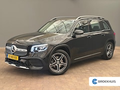 Mercedes-Benz GLB - 200 AMG Line Camera | Parkeersensoren | Alcantara/Leder | LED | Keyless | Navigatie | Elek