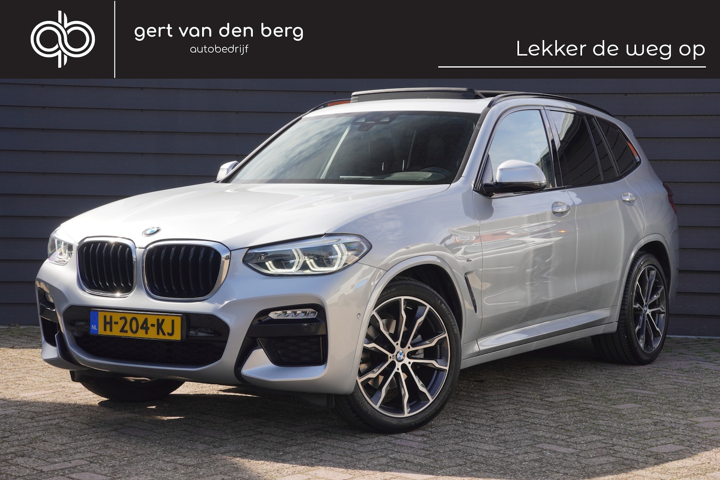 BMW X3 - sDrive20i Launch Edition High Executive - HEAD UP - PANODAK - M SPORT - LEDER - - AutoWereld.nl
