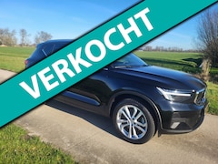Volvo XC40 - 1.5 T4 plug in hybride electr trekhaak+achterklep navi 19"LMV
