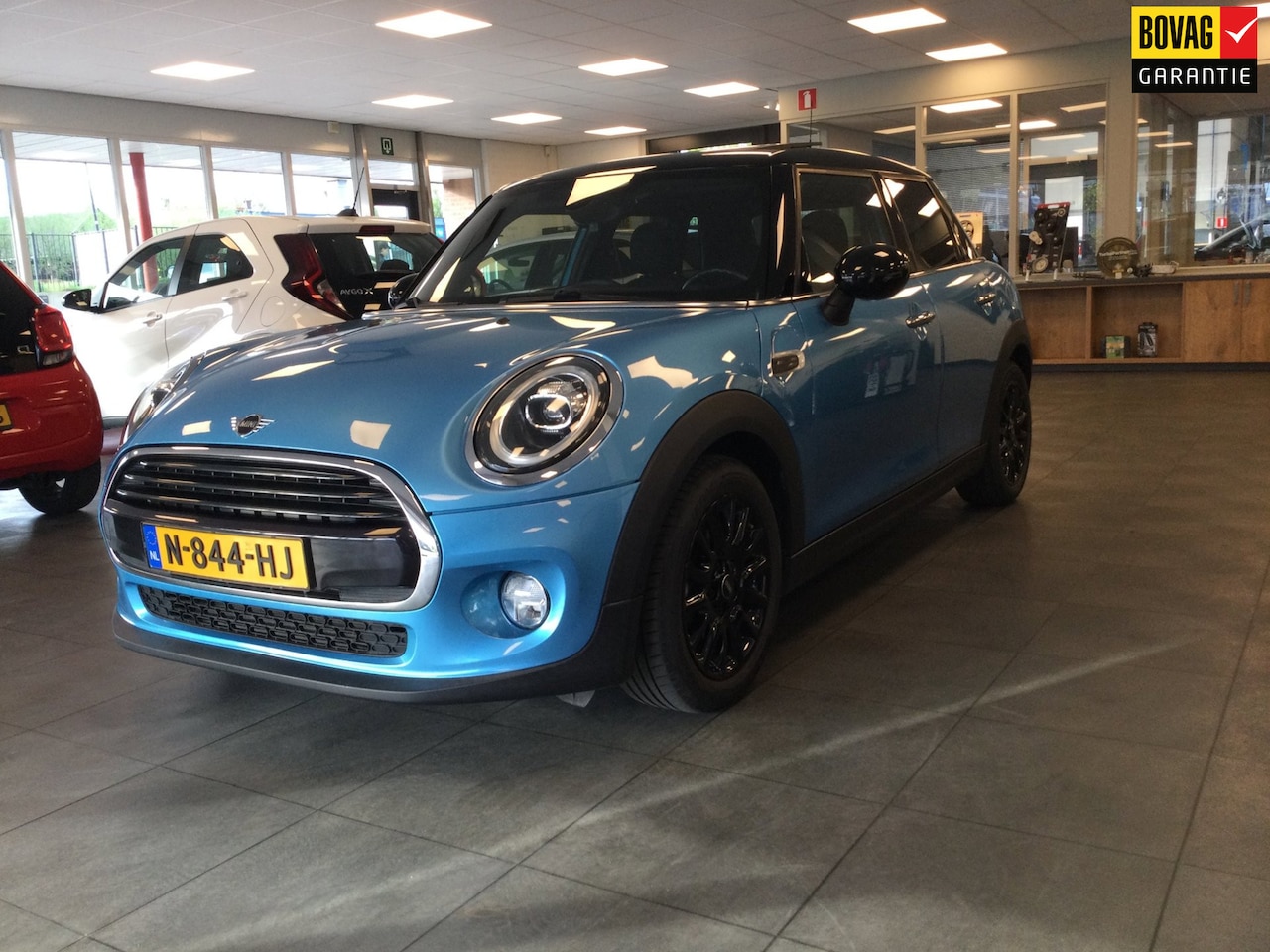 MINI Cooper - Mini 1.5 Business Edition - AutoWereld.nl