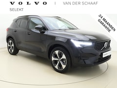 Volvo XC40 - B3 177pk Plus Dark / Elektrische verstelbare stoelen / 360 graden camera / Harman kardon a