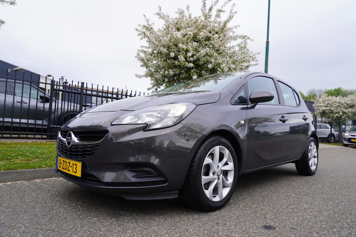 Opel Corsa - 1.0 Turbo S&S 90pk 5d Business+ Airco LM Mooi - AutoWereld.nl