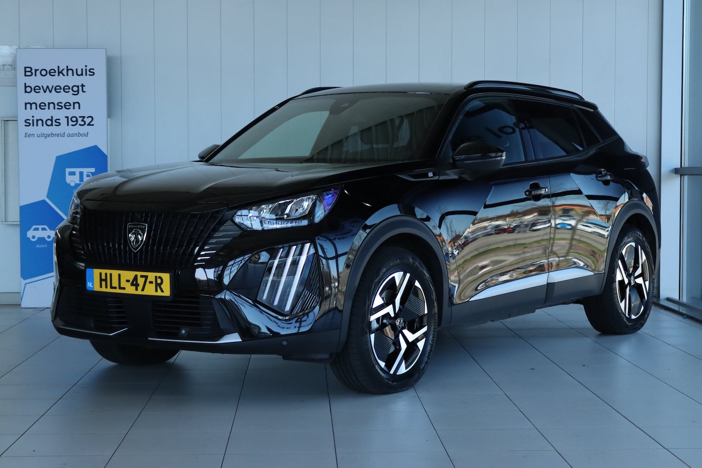 Peugeot e-2008 - EV Allure Avantage 54 kWh | Adapt. Cruise | 360 Camera | Navigatie | Carplay | Climate | K - AutoWereld.nl