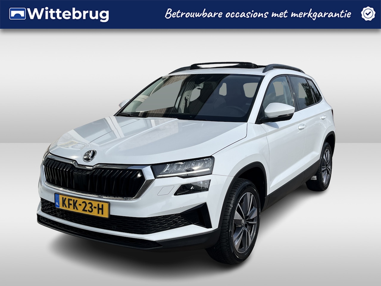 Skoda Karoq - 1.5 TSI ACT Ambition / AUTOMAAT/ PANO/ KEYLESS/ ADAPTIVE CRUISE/ DIGITAL DASH/ DAB/ NAVI/ - AutoWereld.nl