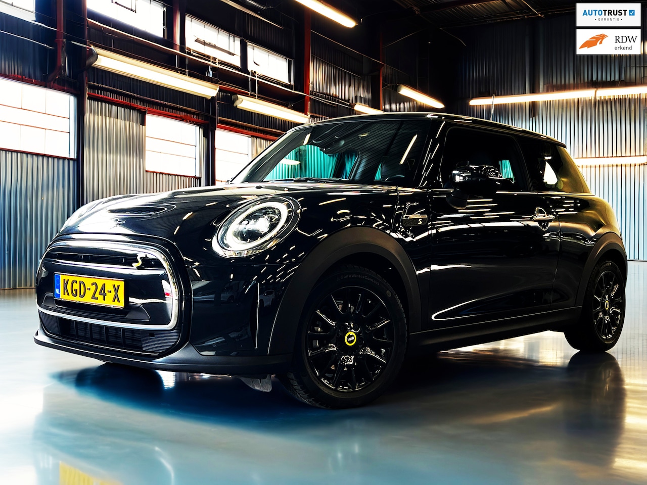 MINI Mini-Electric - Sport_Navi_Leder_PDC_Stoelverw_Carplay - AutoWereld.nl
