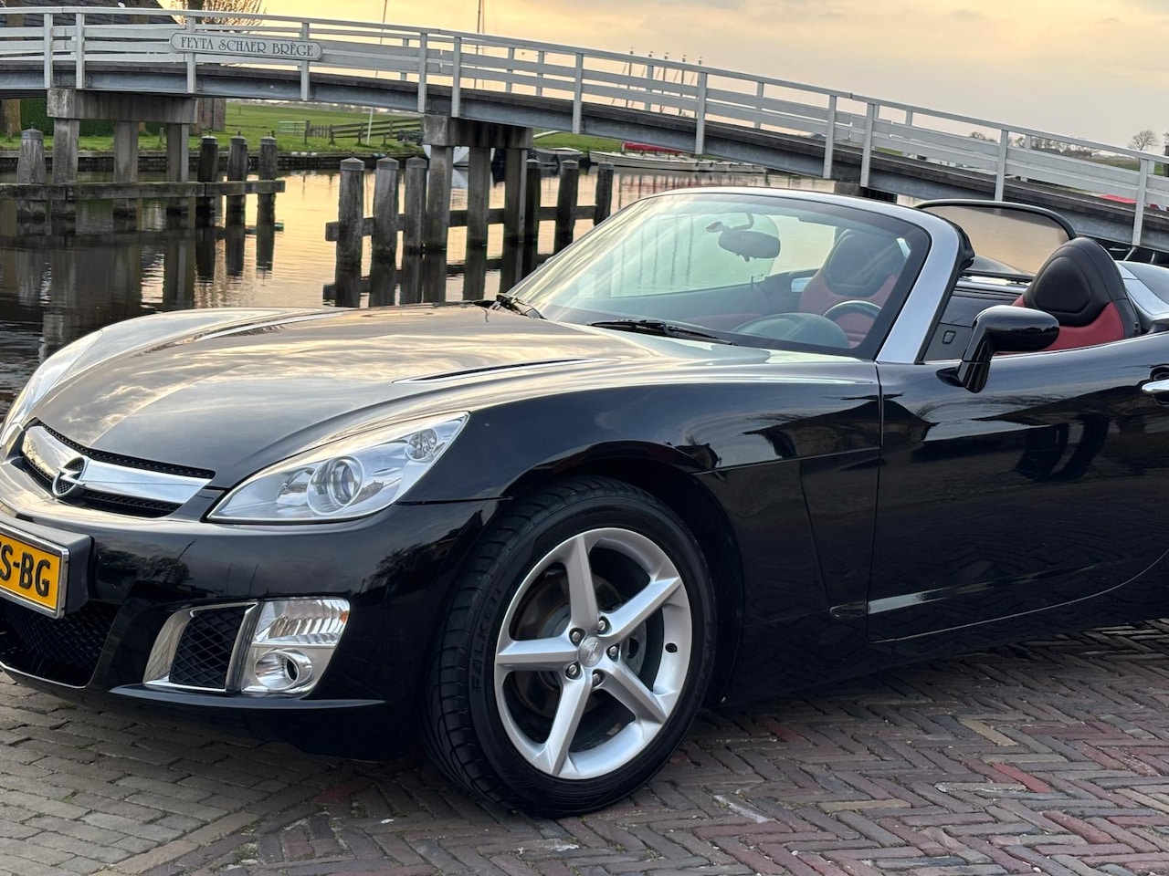 Opel GT - 2.0 Turbo ECOTEC Opel GT 2.0 Turbo 1 Eigenaar. Nieuwstaat. 58300 km. Inruil mogelijk - AutoWereld.nl