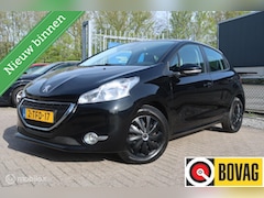 Peugeot 208 - 1.2 VTi Envy NAVI, CRUISECONTROL, CLIMA