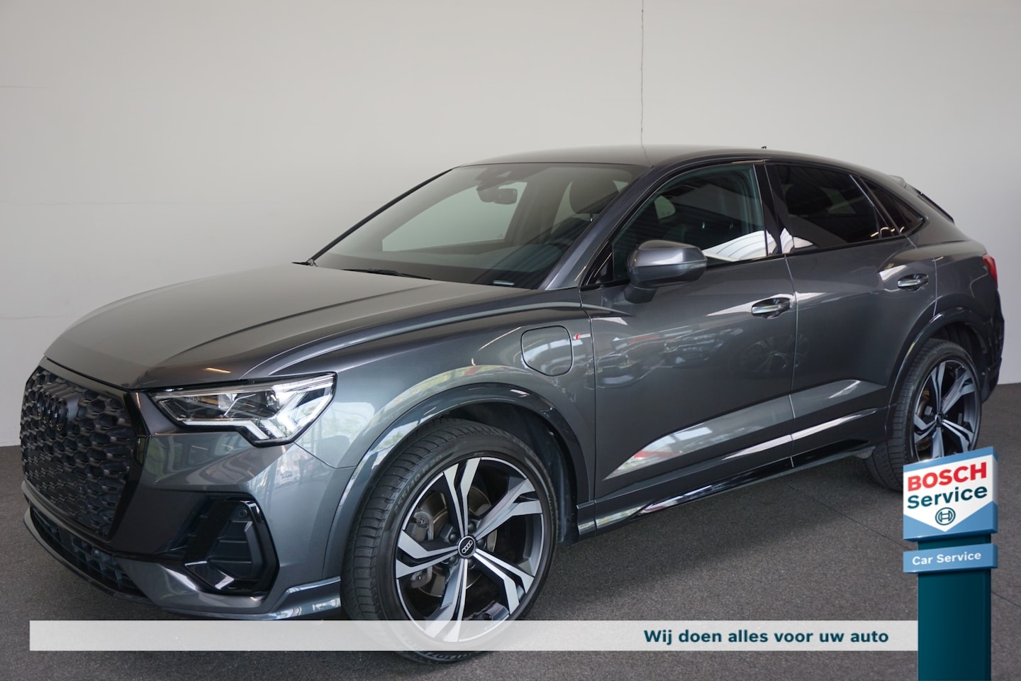 Audi Q3 Sportback - 2X S-line - AutoWereld.nl
