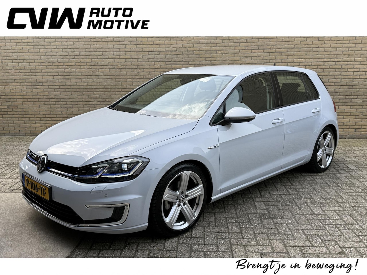 Volkswagen e-Golf - 36 kWh | 136pk | 58.000km! | 88% SOH | Adaptieve cruise (ACC) | Navigatie | Stoelverwarmin - AutoWereld.nl