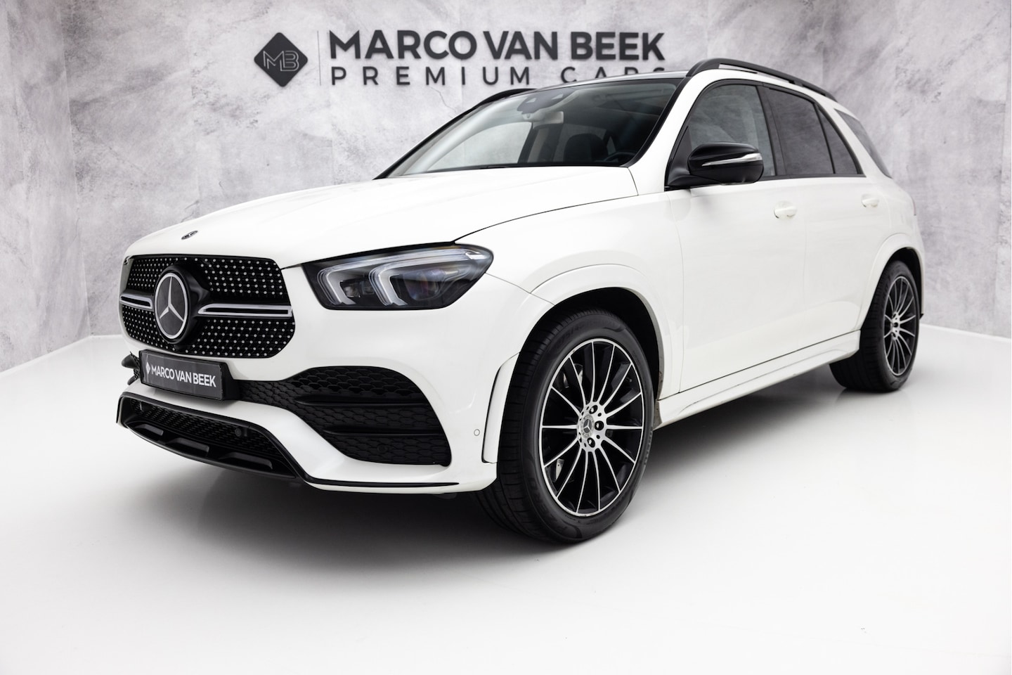 Mercedes-Benz GLE-Klasse - 450 4MATIC Premium+ AMG | Pano | Stoelventilatie | E-Trekhaak | HU - AutoWereld.nl
