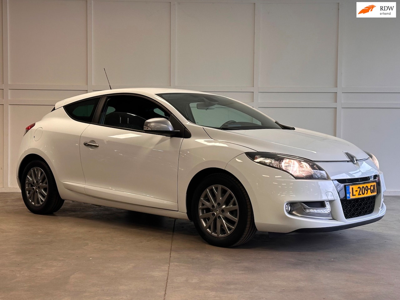 Renault Mégane Coupé - 1.2 TCe Collection / 2013 / Navi / Cruise - AutoWereld.nl
