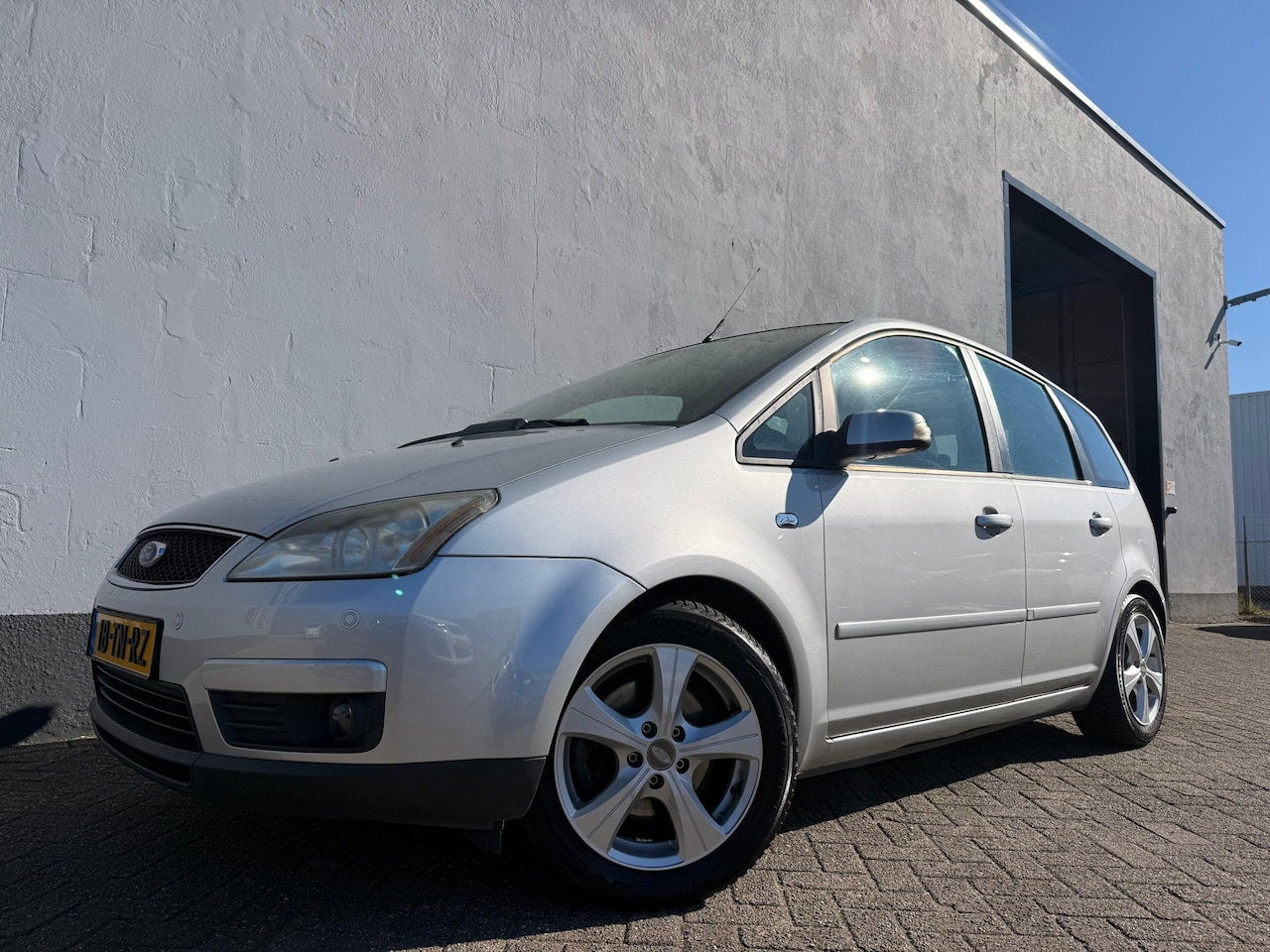 Ford Focus C-Max - 2.0-16V Ghia Automaat - LMV - AutoWereld.nl