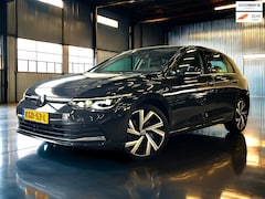 Volkswagen Golf - 1.4 eHybrid Style plugin_204PK_Carplay_stoel massage_ACC
