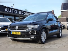 Volkswagen T-Roc - 1.5 TSI STYLE I TREKHAAK I CARPLAY I ADAPTIEF CC