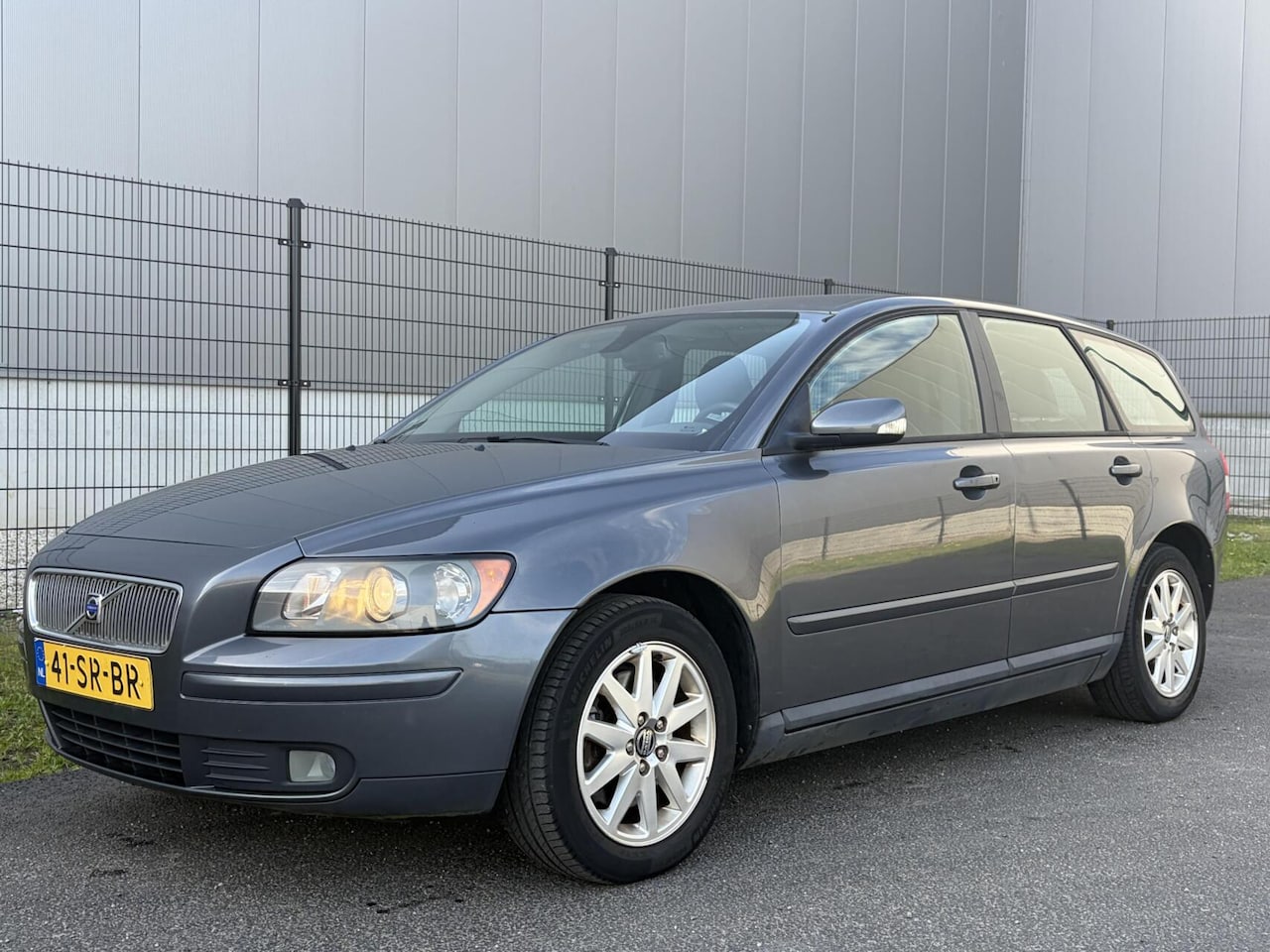 Volvo V50 - 2.4 Momentum | TREKHAAK | 5-CILINDER - AutoWereld.nl