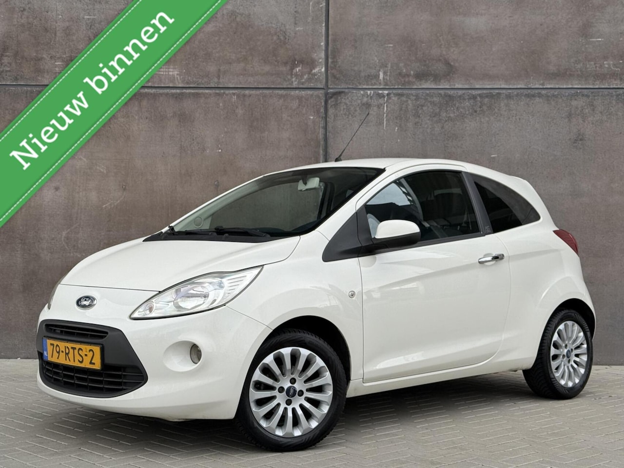 Ford Ka - 1.2 Titanium X | Airco | Lichtmetaal | All-Season banden | Centrale vergrendeling | - AutoWereld.nl