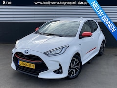 Toyota Yaris - 1.5 Hybrid Dynamic Navigatie, Smart Key, LMV, NL-auto, Achteruitrijcamera, Adaptieve cruis