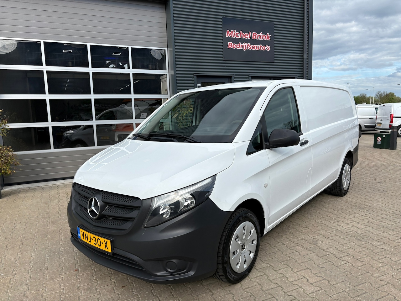 Mercedes-Benz Vito - 114 CDI Lang Airco Navigatie - AutoWereld.nl