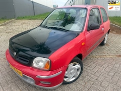 Nissan Micra - 1.4 Comfort CVT* RIJD SCHAKEL PRIMA