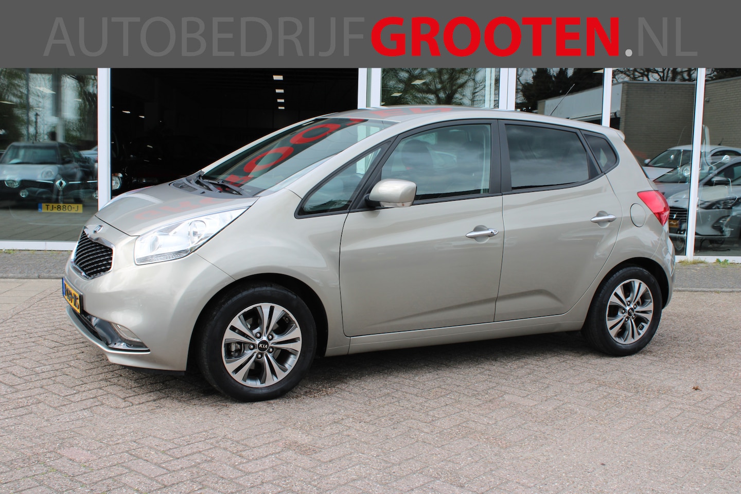 Kia Venga - 1.6 CVVT DynamicLine//Automaat!! - AutoWereld.nl