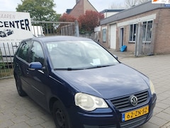 Volkswagen Polo - 1.4-16V Optive