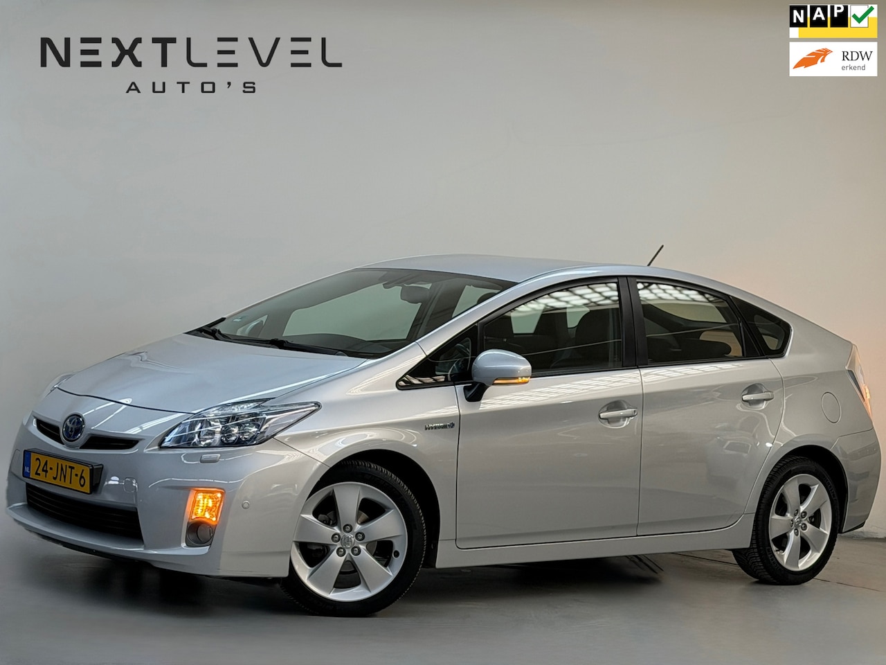 Toyota Prius - 1.8 Executive UNIEK " 70.000 KM '' 1ste Eigenaar Dealaronderhouden - AutoWereld.nl