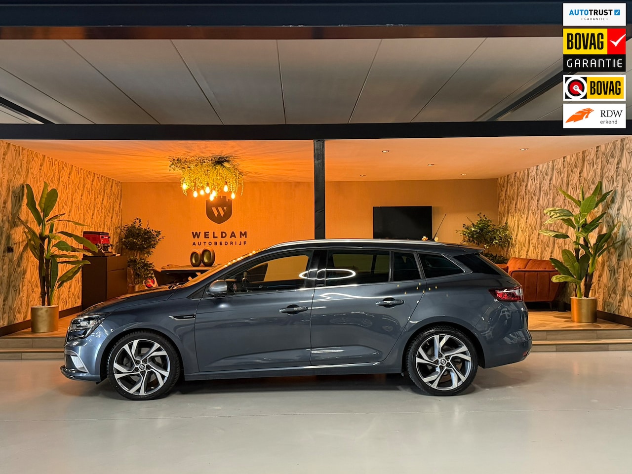 Renault Mégane Estate - 1.6 TCe GT Garantie Trekhaak Bose Sfeer Camera Cruise Navi Clima Led Keyless Dab Rijklaar - AutoWereld.nl