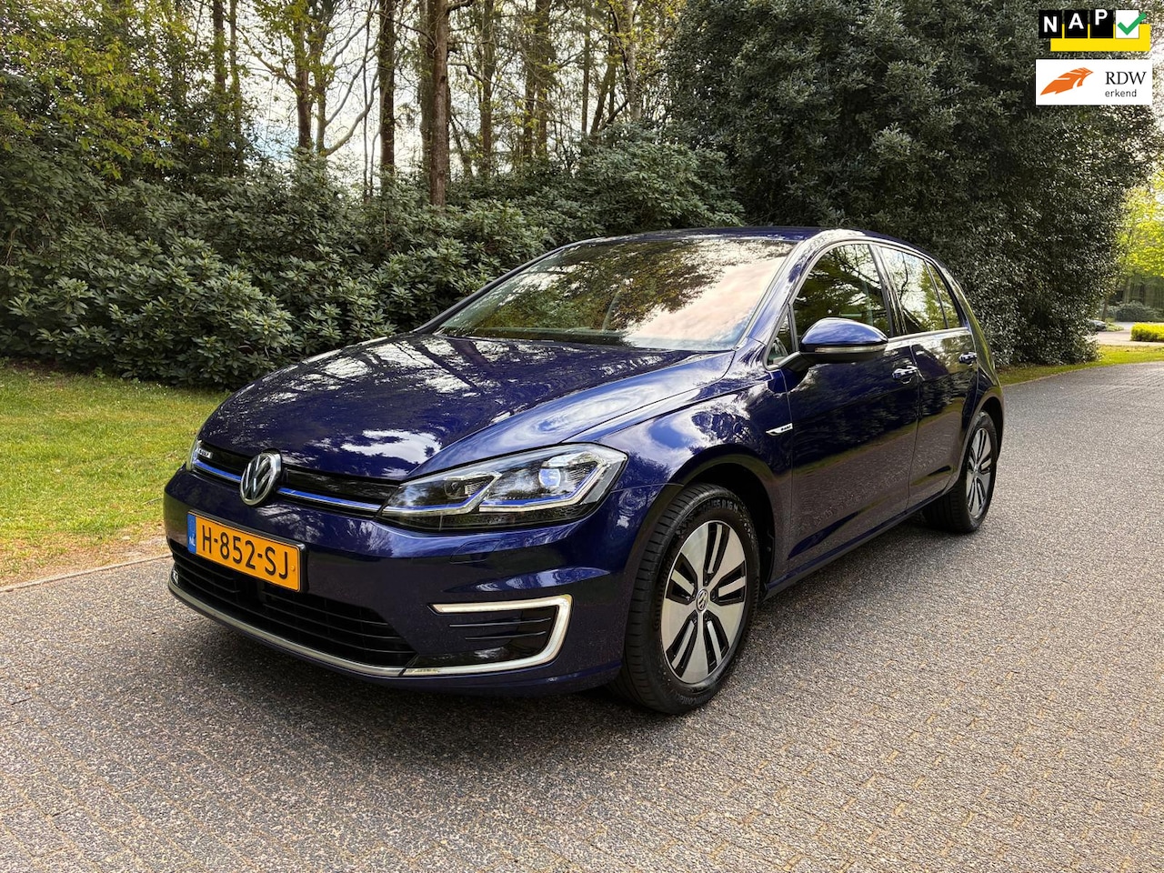 Volkswagen e-Golf - E-DITION Warmtepomp / Navi / Bi Xenon / Led - AutoWereld.nl