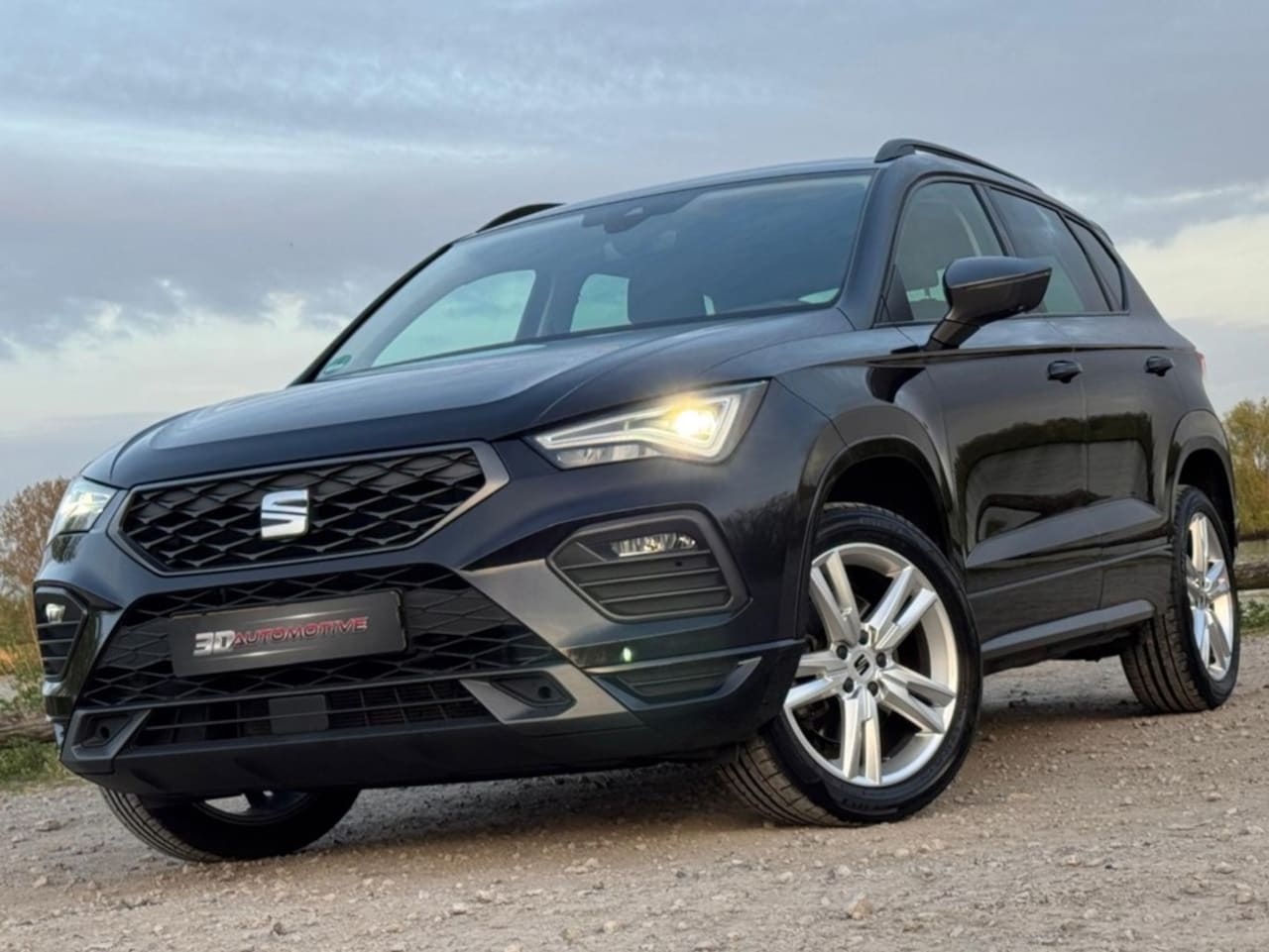 SEAT Ateca - 1.5TSI 150PK FR/Pano/Trekh/Virtual/Dealer onderh - AutoWereld.nl
