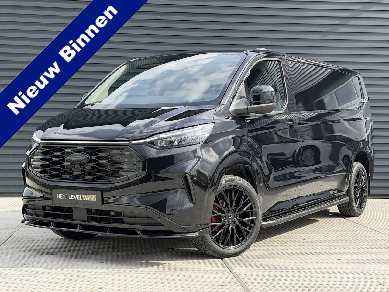 Ford Transit Custom - 320 2.0 TDCI L2H1 NEXT LEVEL 170 PK AUT - AutoWereld.nl