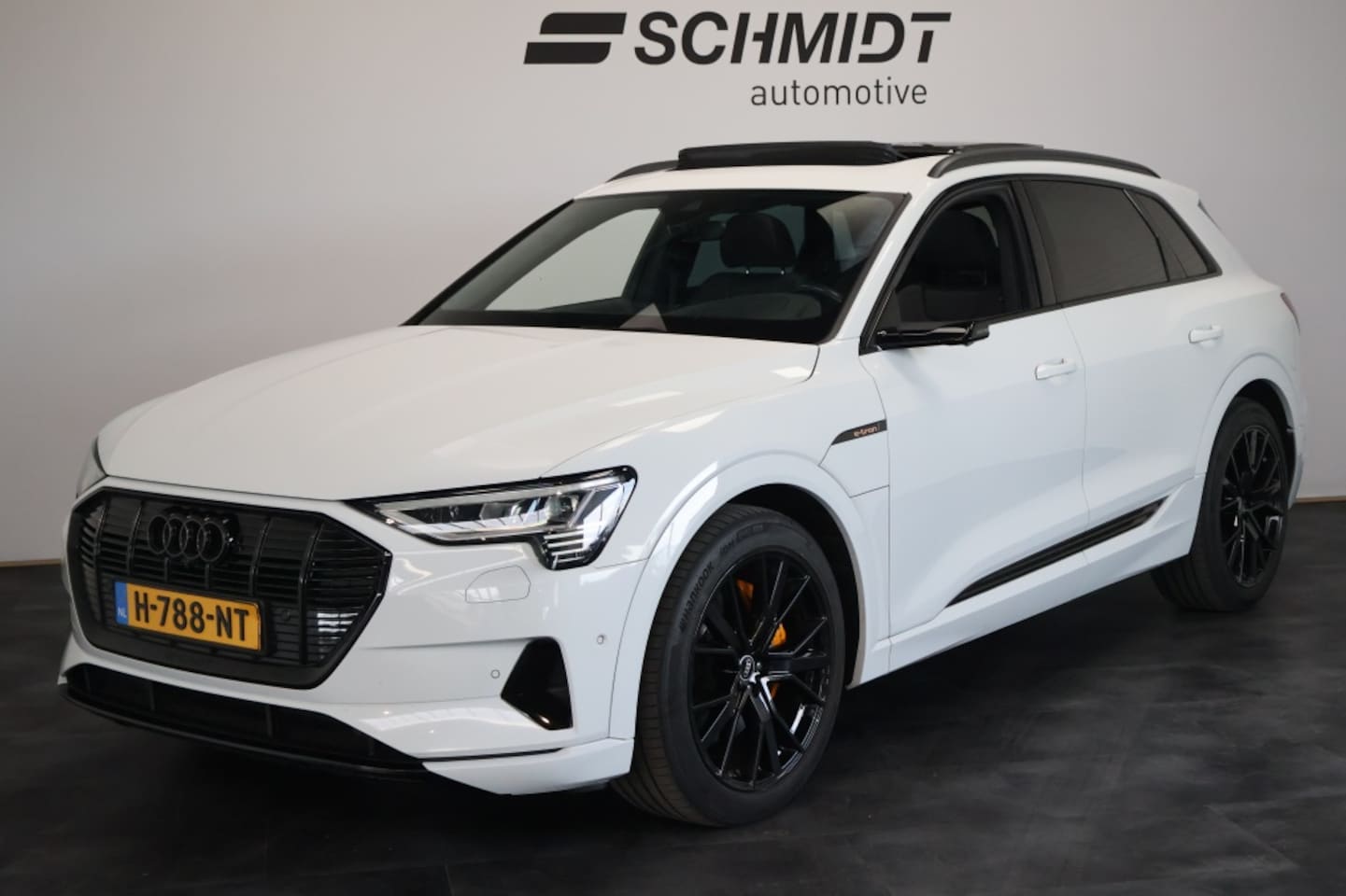 Audi e-tron - e-tron 55 quattro S | 91% SOH | Panoramadak | B&O | S-Line - AutoWereld.nl