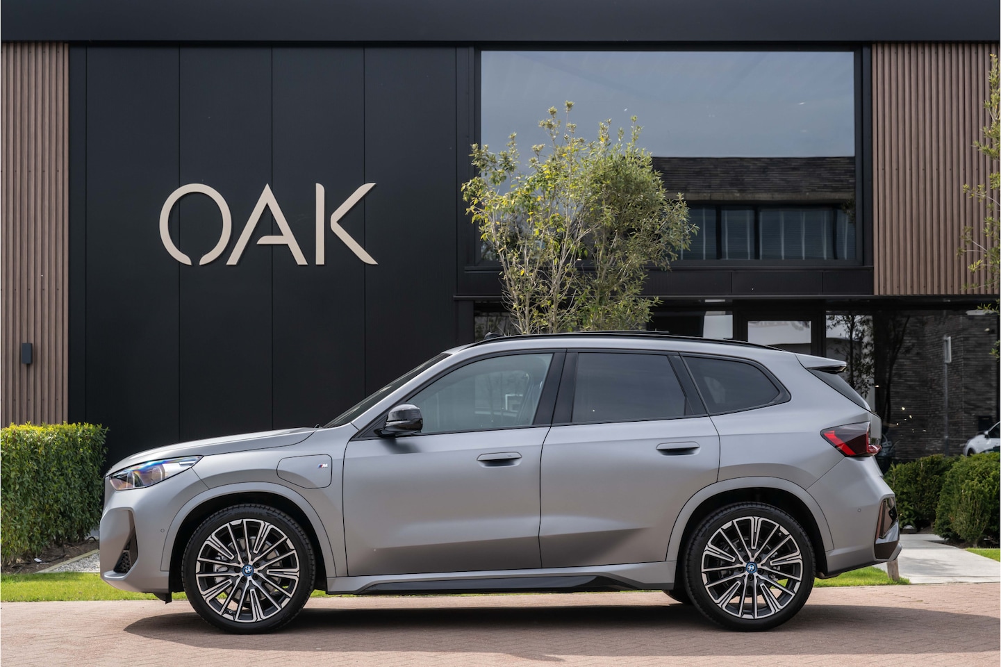 BMW X1 - xDrive30e | M-Sport | Live Cockpit | Panorama | Alcantara/Leder | Memory | H&K | Head-Up | - AutoWereld.nl