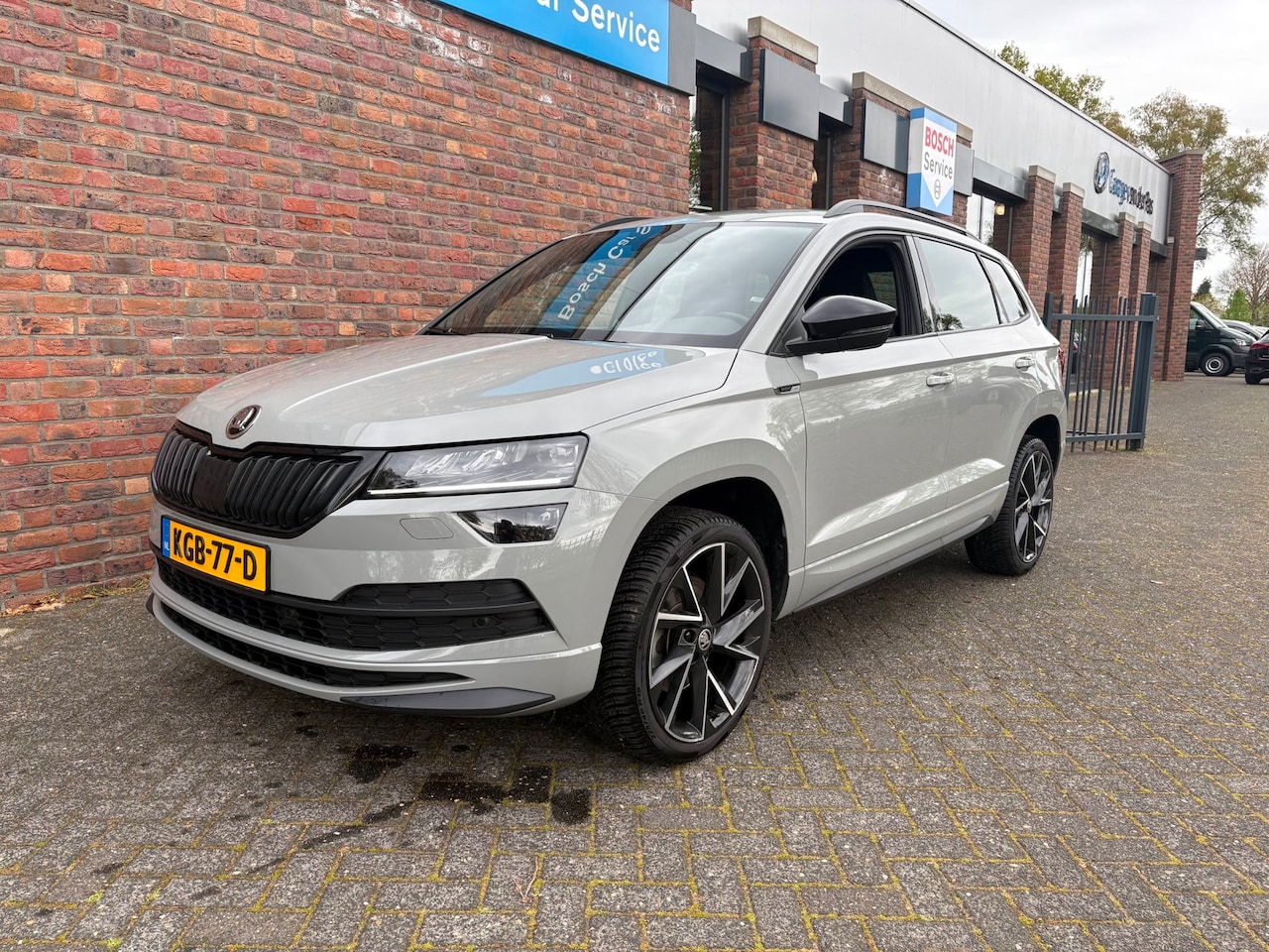 Skoda Karoq - 1.5 TSI ACT Sportline Business|Nardo|Acc - AutoWereld.nl