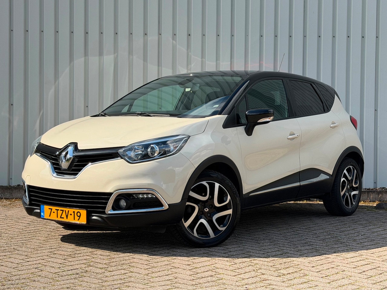 Renault Captur - 0.9 TCe Dynamique|Stoelverwarming|Navi|Keyless|Camera|PDC - AutoWereld.nl