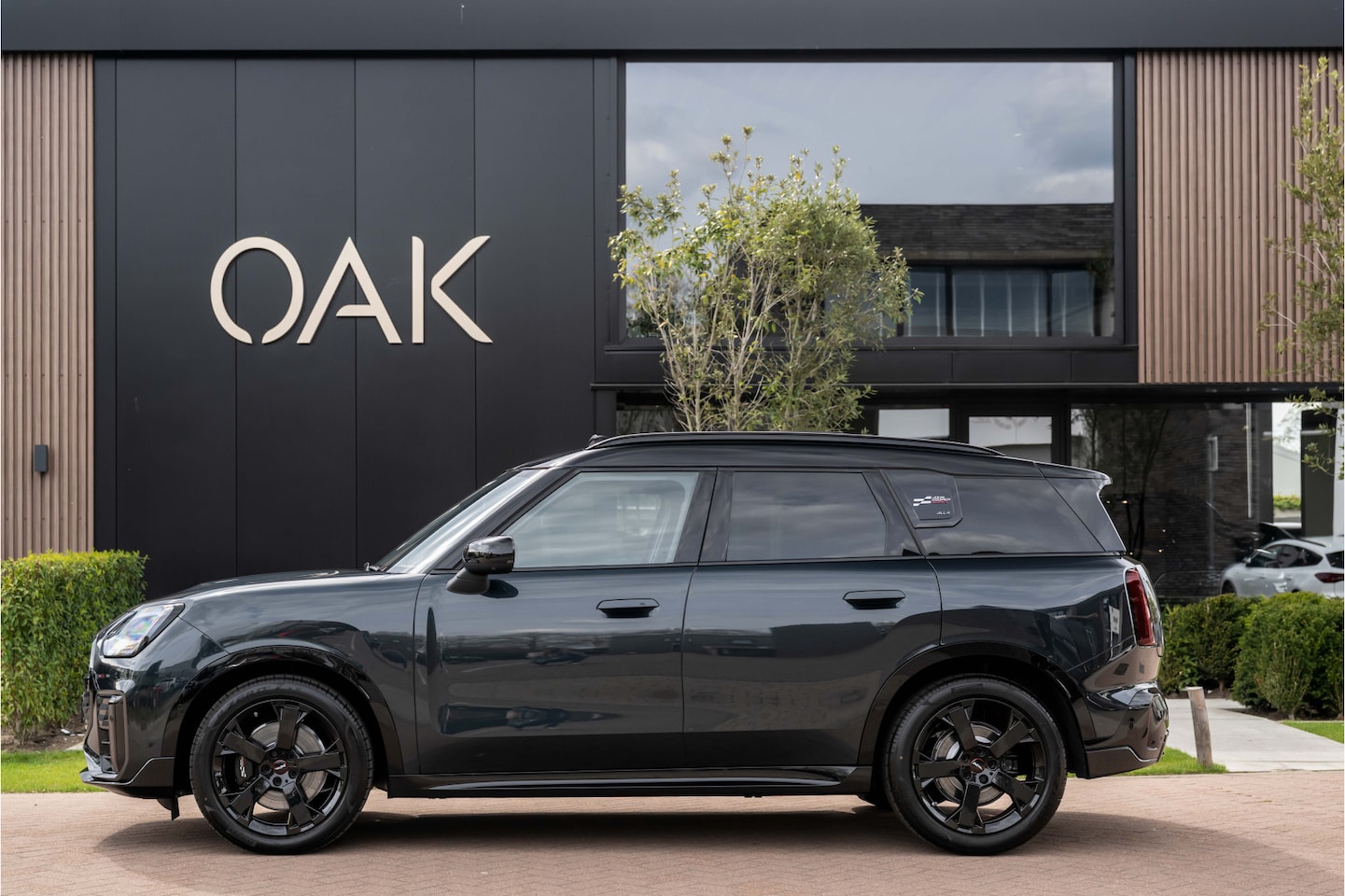 MINI Countryman - 2.0 S ALL4 John Cooper Works L | Panorama | H&K | Leder | 19"LM | Legend Grey - AutoWereld.nl