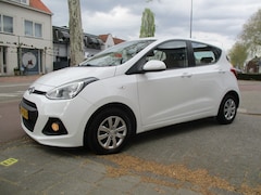 Hyundai i10 - 1.0i i-Motion Comfort / AIRCO / P.D.C / NW-STAAT / 84dkm
