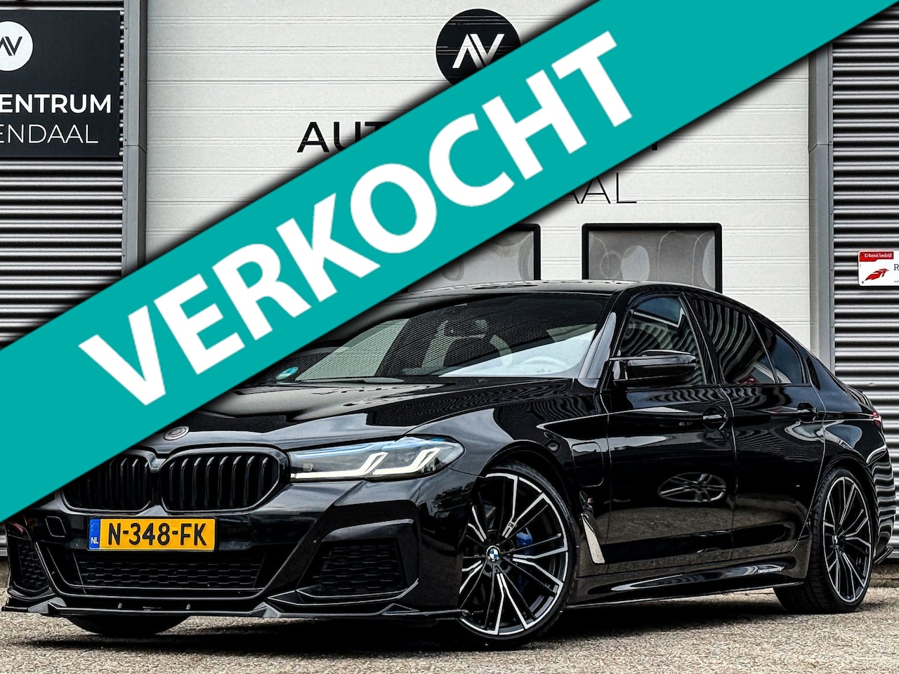 BMW 5-serie - 520e 3X M-SPORT M-PERFORMANCE LASER/TREKHAAK/COMFORT. ZETELS/SFEER - AutoWereld.nl