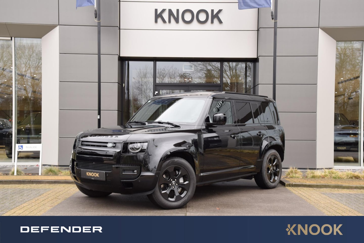 Land Rover Defender 110 - P300e 110 X-Dynamic SE - AutoWereld.nl